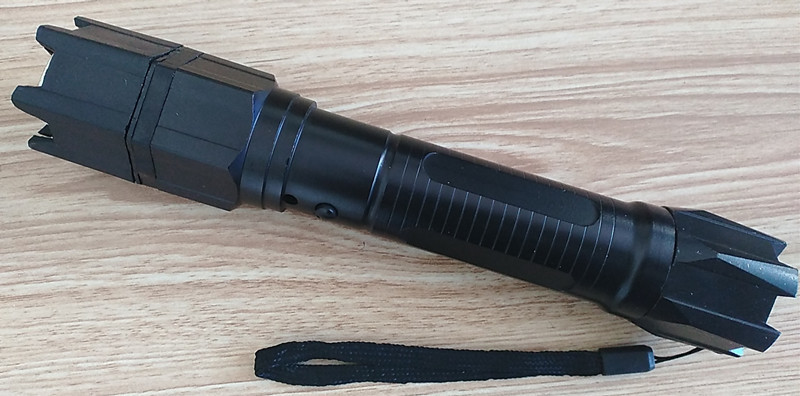 新款1109型仿泰瑟高壓電擊棒