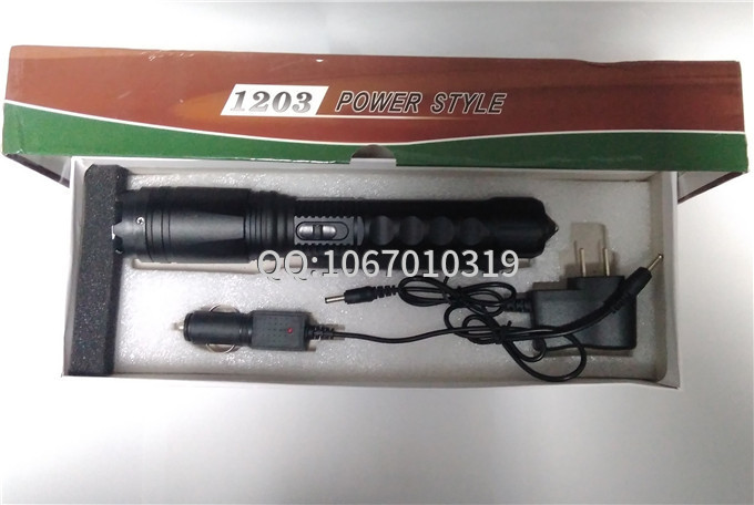 新款黑鷹1203型三檔照明高壓電擊棍 新款黑鷹1203型三檔照明高壓電擊棍